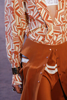Details Chloé Fall 2018 Ready-to-Wear , Детали коллекции Хлоя осень зима 2018 , Fashion show , неделя моды в Париже , PFW , Paris Fashion Week , Mainstyles
